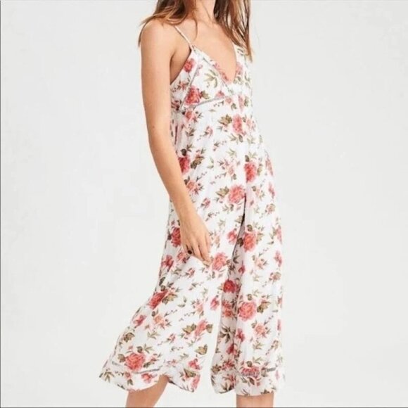 American Eagle Swiss Dot Floral Wide Leg Jumpsuit Size 2 - Picture 1 of 9